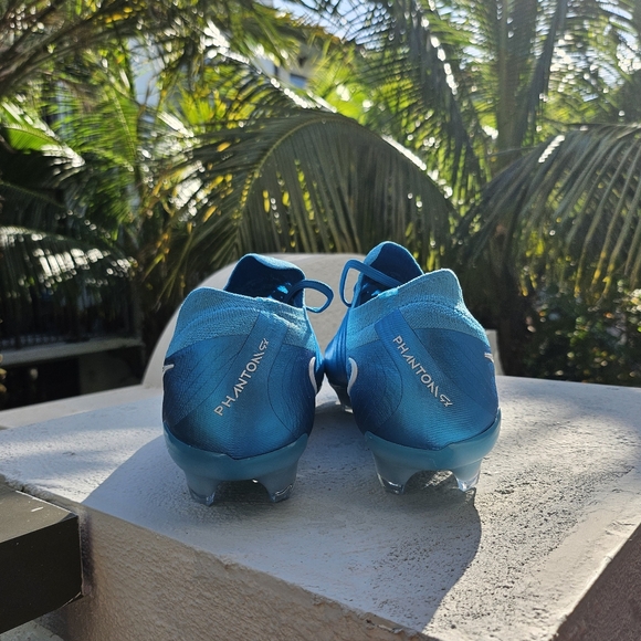 Size 12.5 - Nike Phantom GX II Elite FG 'Blue Fury' - Picture 6 of 10